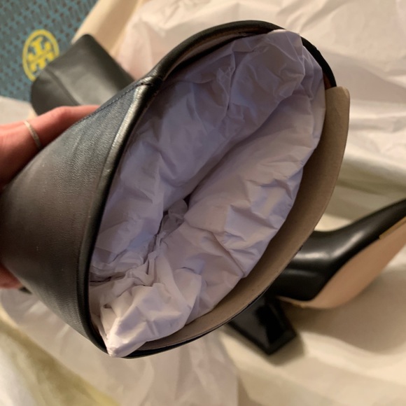 SOLD⛔️TORY BURCH SOFT LEATHER Knee high 3.6" heel pointy gold tip toe boots - Picture 8 of 16